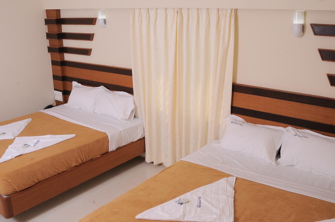 Hlv Grand Inn Bangalore Eksteriør bilde