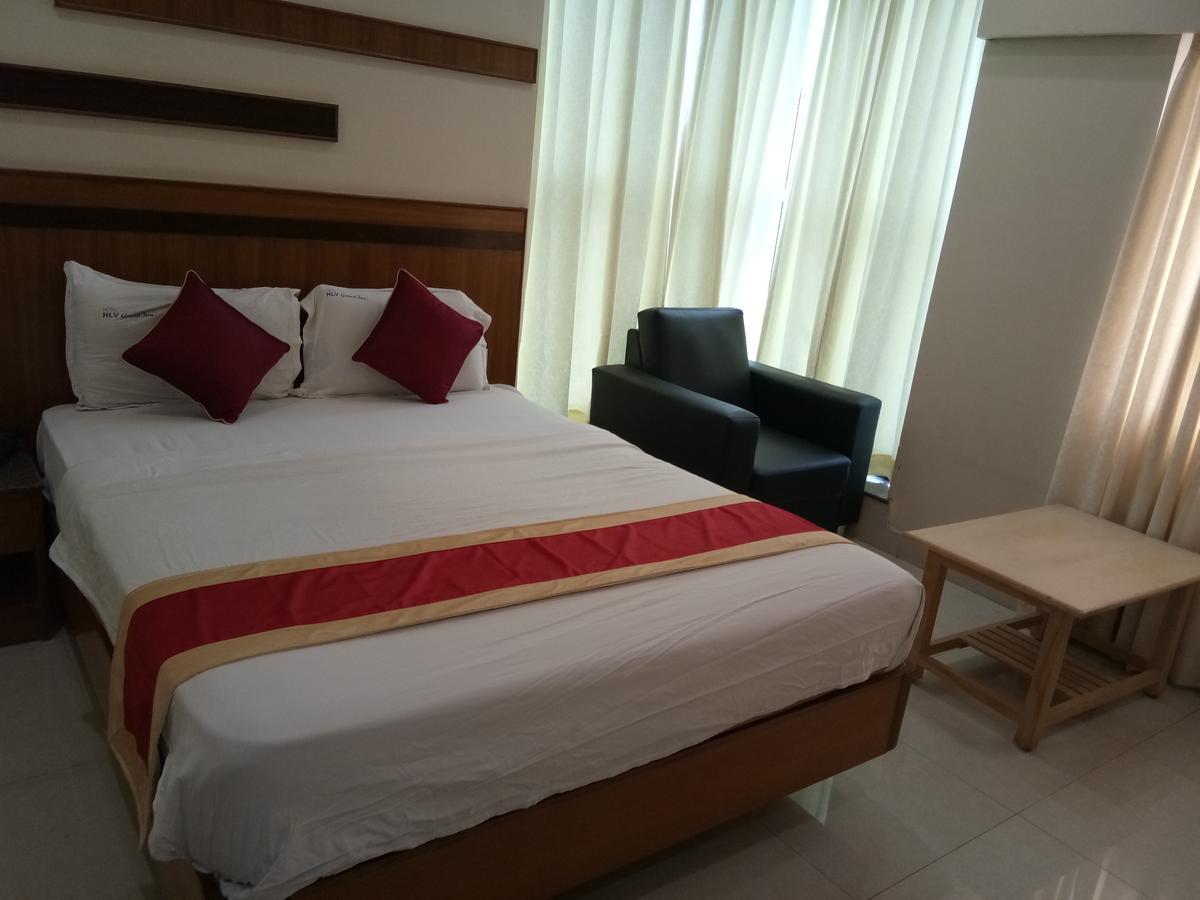 Hlv Grand Inn Bangalore Eksteriør bilde